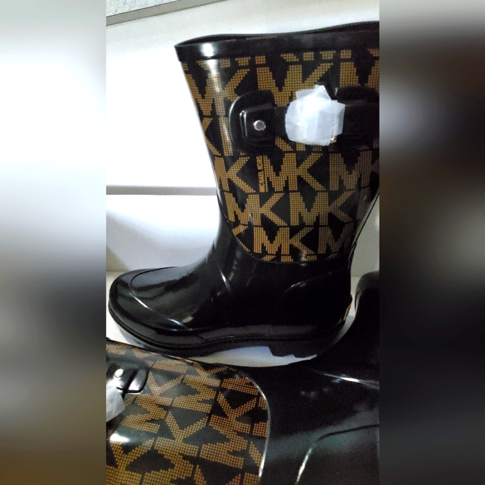 Michael Kors Rainboots